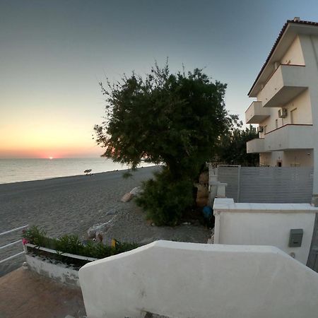 Rivamare Campora Casa Vacanze Campora San Giovanni Luaran gambar